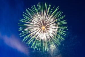 八女市 茶のくに花火大会 22年9月17日に00発の花火打上 久留米ファン 八女市 茶のくに花火大会 22年9月17日に00発の花火打上 久留米ファン