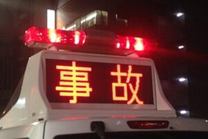 九州道 上り 筑紫野バス停付近で衝突事故 渋滞発生【交通事故】