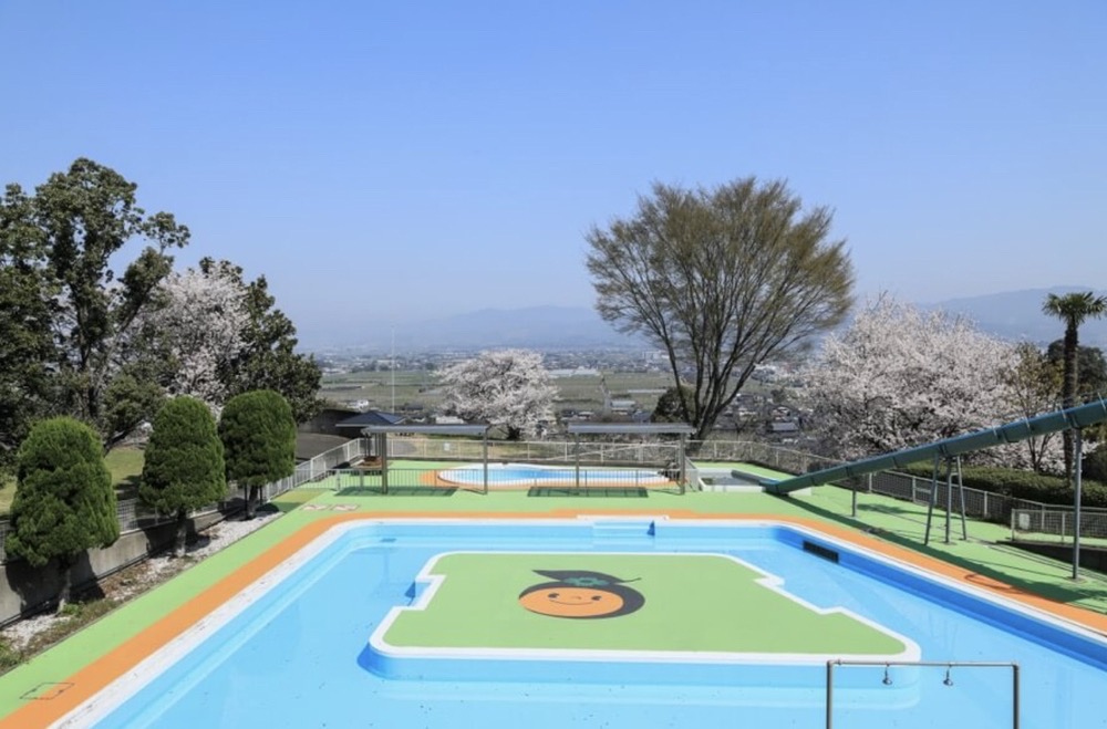 吉井百年公園プール 7月20日オープン！利用料金無料のプール【うきは市】