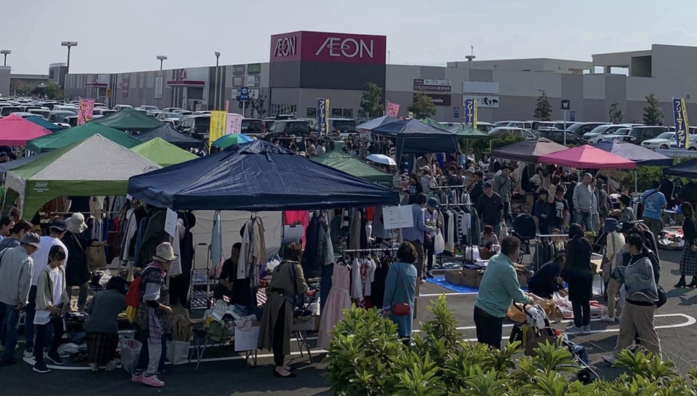 「小郡フリーマーケット七夕市」120ブースものお店が並ぶ人気のフリマ【小郡市】