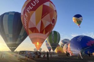 「SAGAバルーンチャレンジシリーズ」約25機が集まる！熱気球体験搭乗や美味しい朝食も