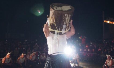 大牟田市「臼（水）かぶり」厳冬の中で行われる奇祭 三池本町祇園宮の神事