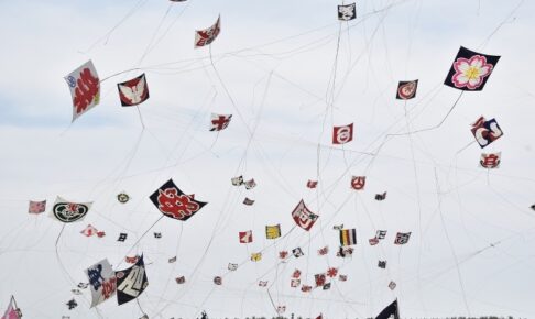 「うきは市大石親子凧揚げ大会2026」当日受付で自由参加！新春恒例行事