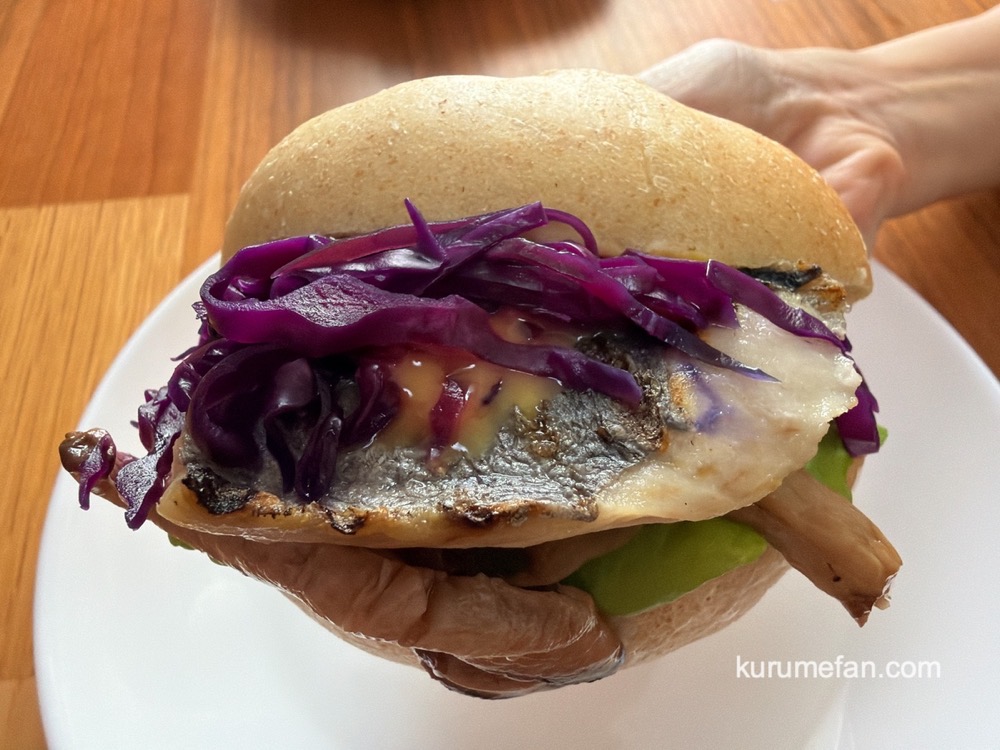 鰆のグリルとキノコのサンド