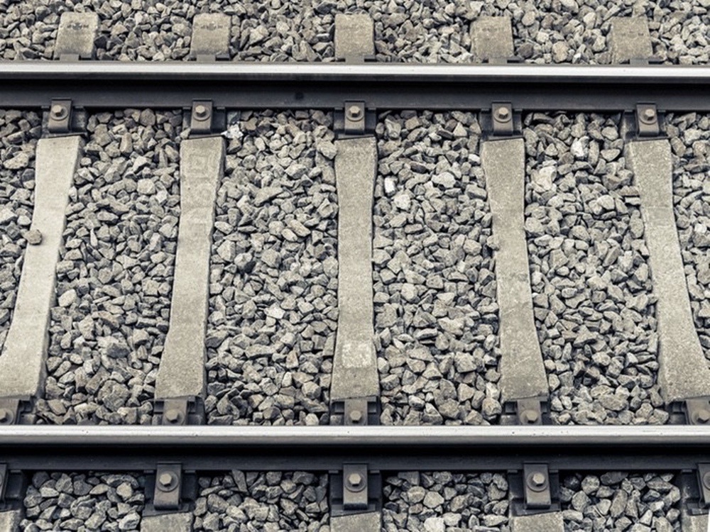 JR九州 鹿児島本線 二日市〜天拝山で人身事故による運転見合わせ ダイヤの乱れ