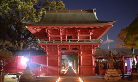 【久留米市】幻想的な灯りに包まれる夜。北野天満宮「千灯明祭」