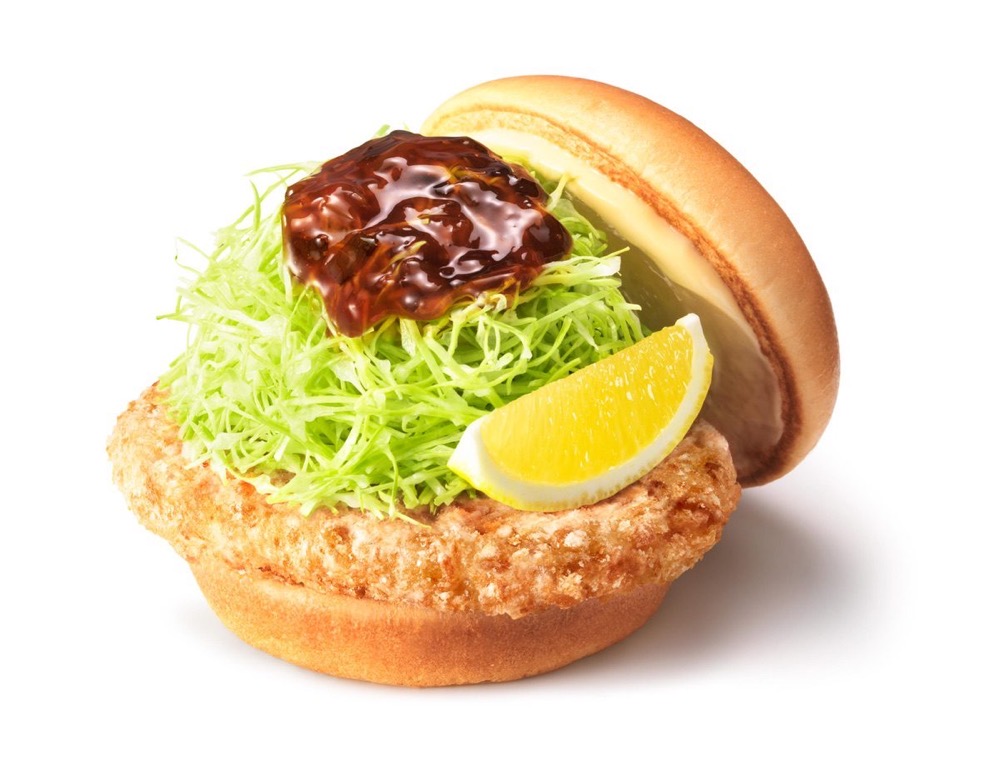 「和風旨（うま）だれのとり竜田（たつた）バーガー ～くし切りレモン添え～」（470円）