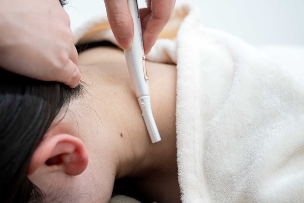 施術はすべて美容師免許を持ったスタッフが担当 保健所の認可も