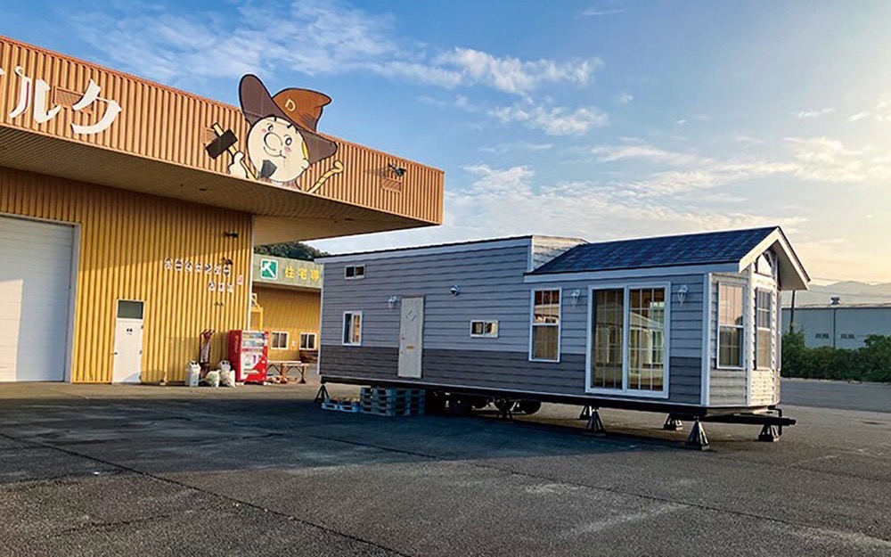 直方建材広川店【ドンマルク】トレーラーハウス常設展示中！