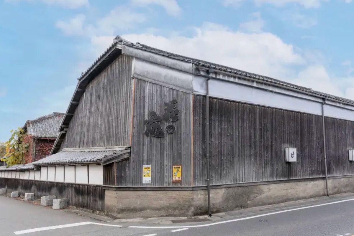 【久留米市】老舗酒蔵「花の露」が復活へ！ベストアメニティが事業継承！